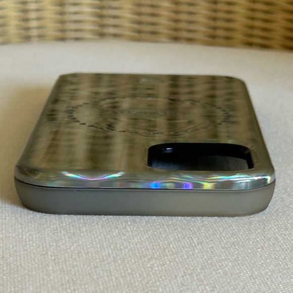 Paris Hilton Lumee Halo Holographic Selfie Cell Case Fits Apple 12 Pro M… - Picture 7 of 15